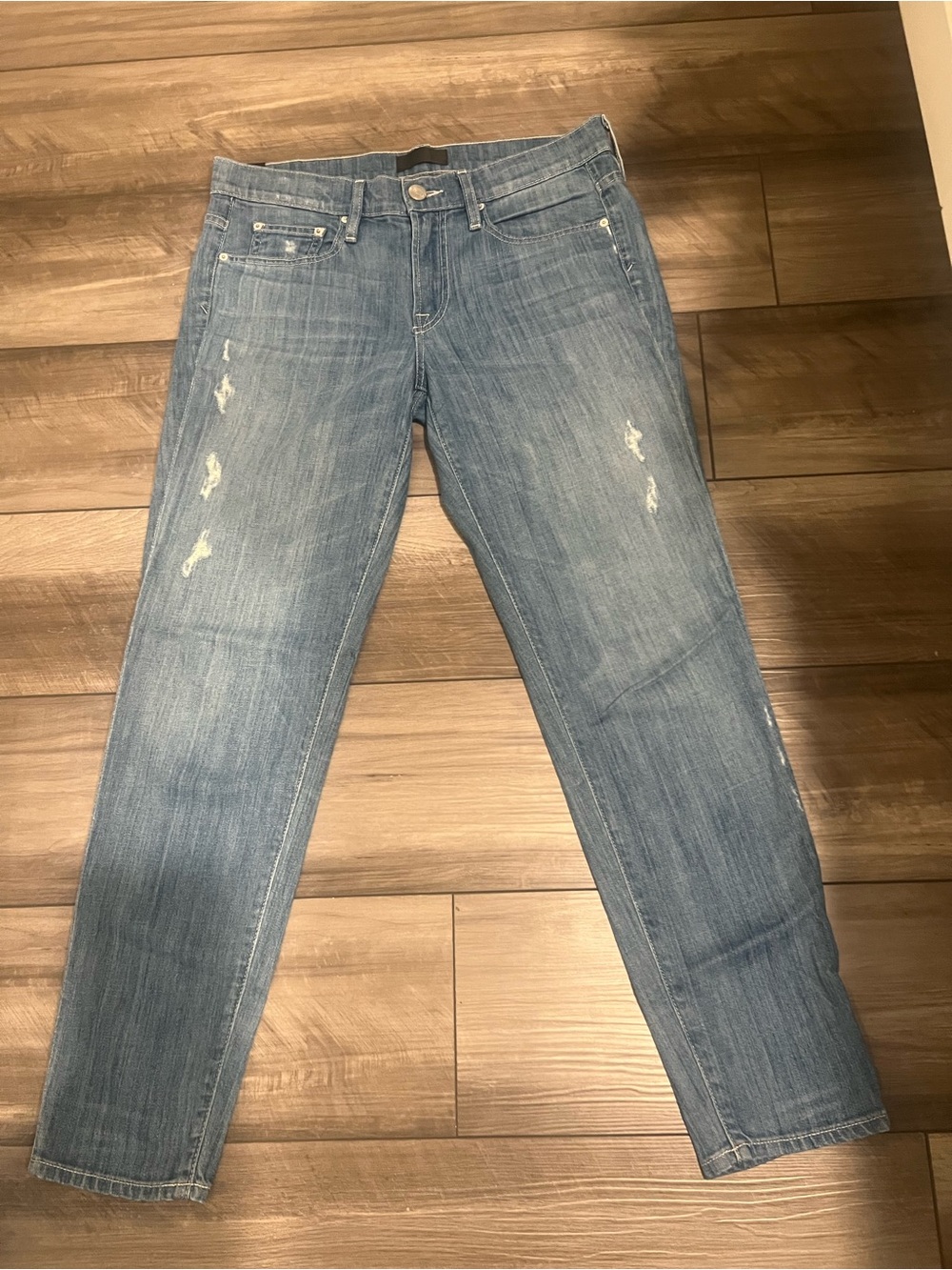 Vince Light Blue Denim Jeans with Silver Button